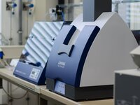 High performance thin layer chromatography (HPTLC) High performance thin layer chromatography (HPTLC)