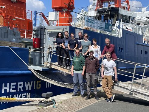 Die Crew vorm Auslaufen unseres Forschungsschiffes Walther Herwig III