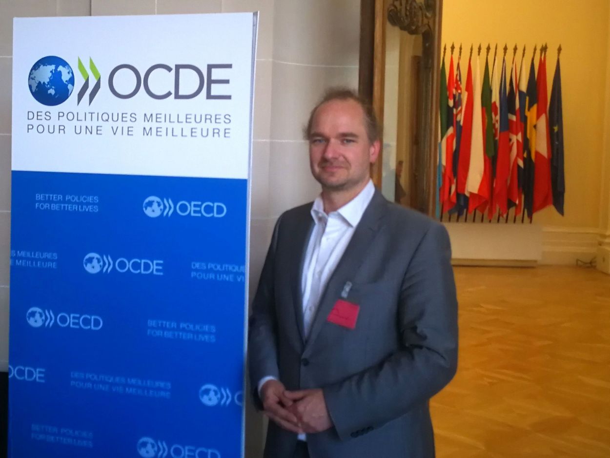 Jan Cornelius Peters im Hauptgebäude der OECD in Paris.
