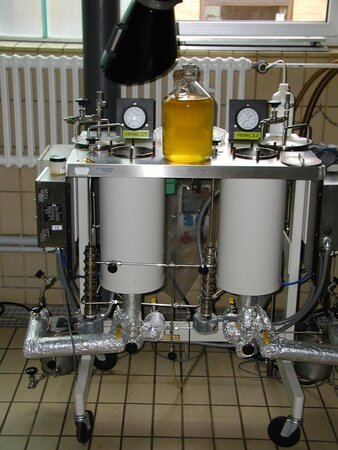 Klicken für eine Vergrösserung Viertopfkocher mit Laugenaustausch