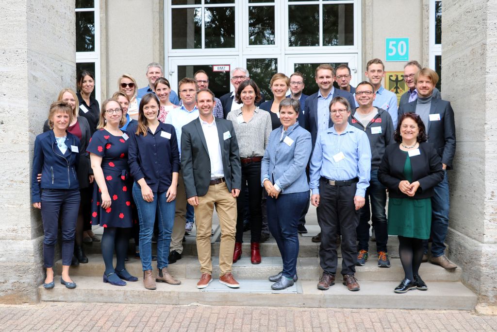 Group picture of the project team ZukunftGeflüchteter with the project advisory board (first meeting).